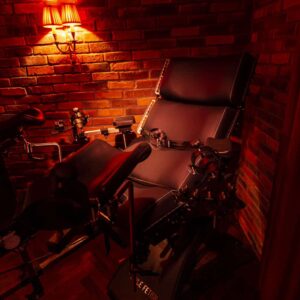 Room No. 13 - Red Suite II