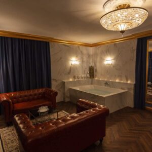 Room No. 12 – Royal Suite